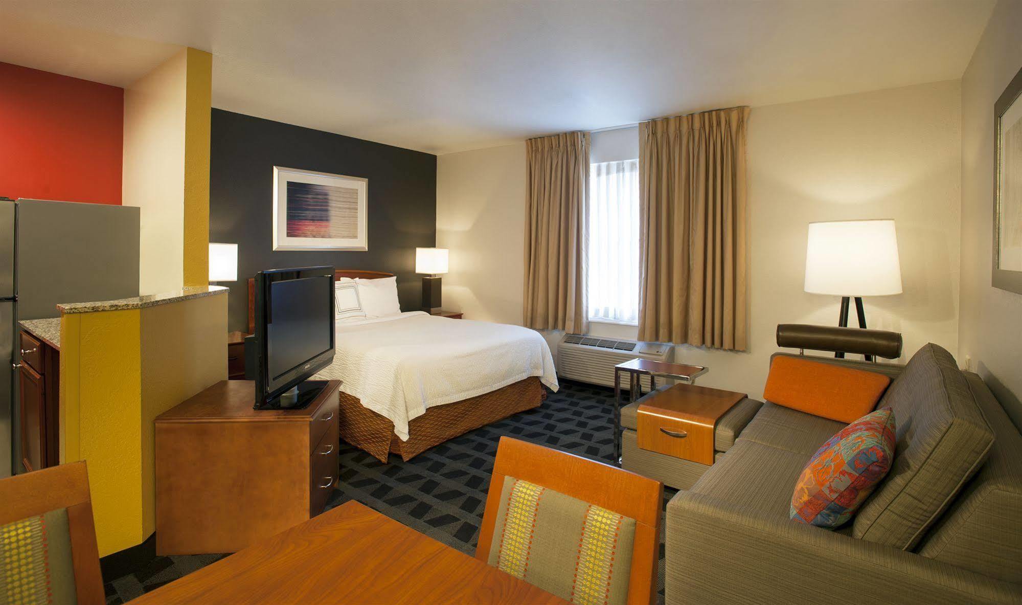 Towneplace Suites Dulles Airport Стерлинг Экстерьер фото